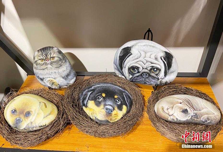 老板娘的AI设计革命:从三天两万到三毛钱一张图的生意经 老板娘的AI设计革命:从三天两万到三毛钱一张图的生意经