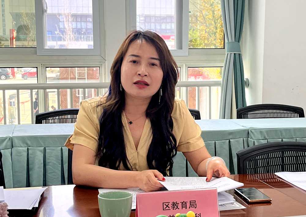 职场黑马与AI领航者：张桃的双面人生