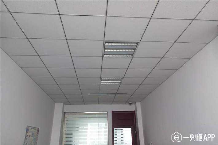 装修不想踩坑？手把手教你PVC吊顶从挑选到安装的全套秘诀