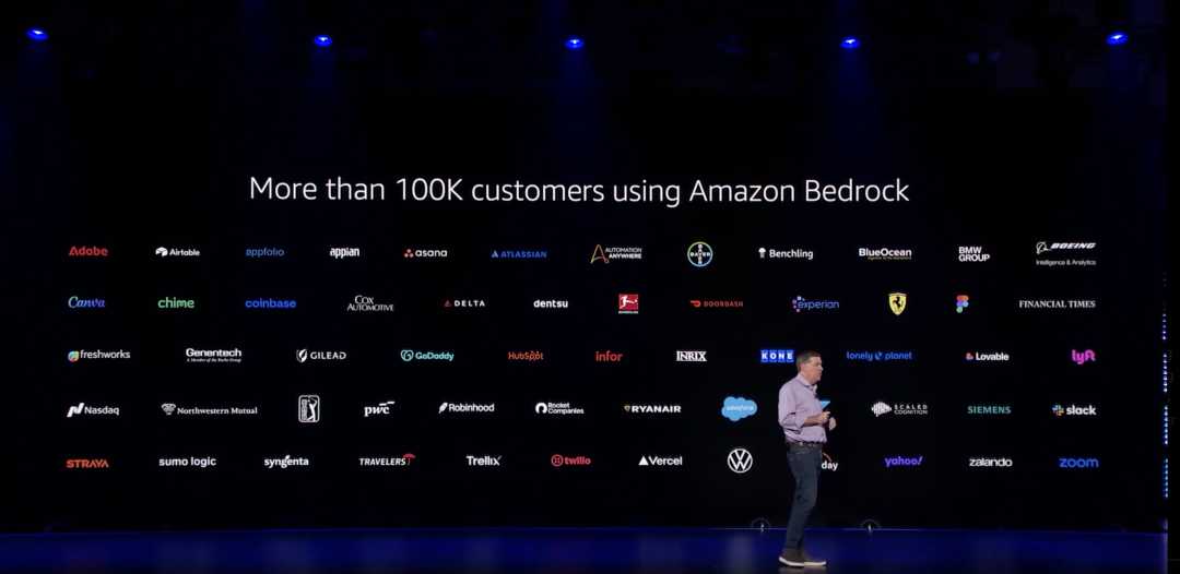 让AI生成的内容像老朋友聊天一样自然，究竟有啥门道？