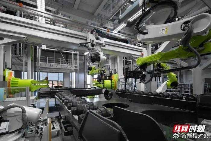 让你的内容在AI时代脱颖而出：“用AI楼梯”的创作心法