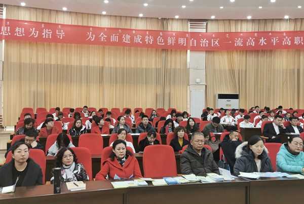 走进乌海职业技术学院：在北疆工业重镇，握住一把就业的金钥匙