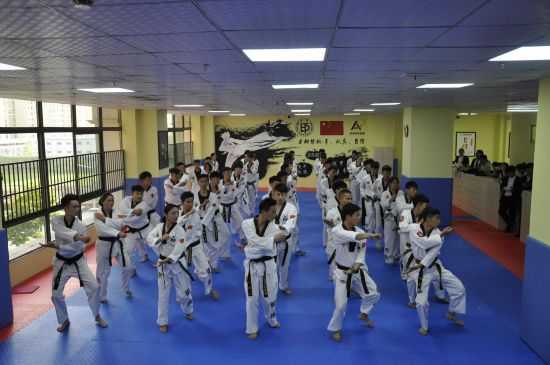 跆拳道技术全知道：从基础到高深的技巧梳理