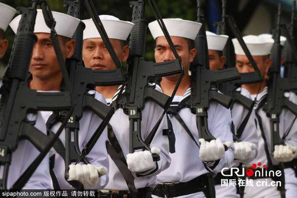 转枪那点事儿：从游戏骚操作到真枪实弹的华丽转身