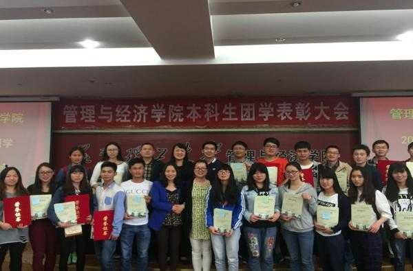 选对赛道比埋头苦读更重要？昆明职业技术教育的实用指南