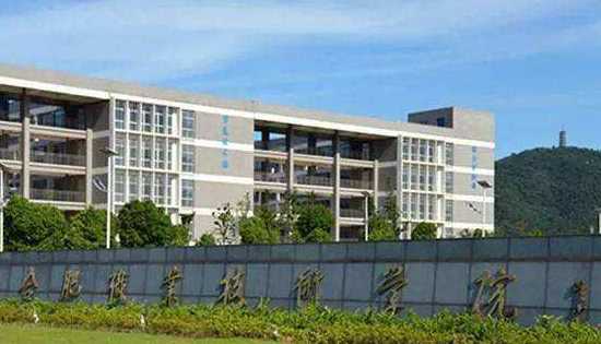 选对赛道比盲目奔跑更重要:中侨职业技术大学数媒专业的真实面貌-第2张图片-正海烽科技 - 领先的只能推广行业,智能制造解决方案提供商 选对赛道比盲目奔跑更重要:中侨职业技术大学数媒专业的真实面貌-第2张图片-正海烽科技 - 领先的只能推广行业,智能制造解决方案提供商