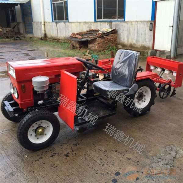 铁牛变“智牛”，田间地头话拖拉机的“七十二变”