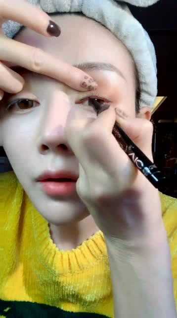 闺女们，别光顾着刷手机啦！咱们来唠点实在的——学点啥技术好呢？