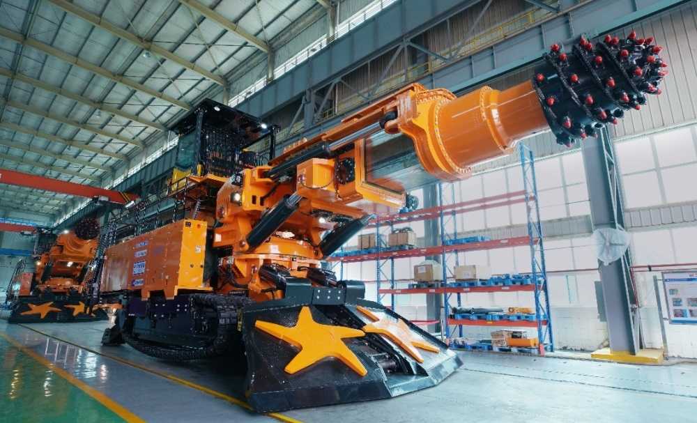 隧道掘进那点事儿：从“开山放炮”到“钢铁穿山甲”的智能穿越