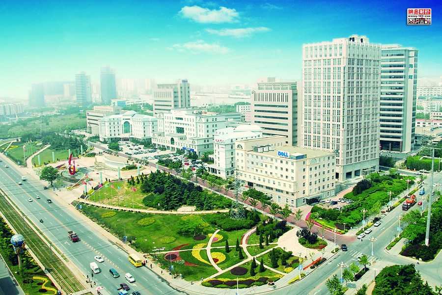 高新技术产业是咱们经济换挡升级的“超级引擎”，搞懂它才能抓住未来