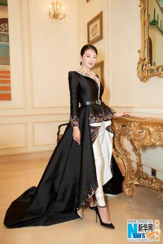 黑色礼服智能助手:穿搭烦恼一扫而光-第2张图片-正海烽科技 - 领先的只能推广行业,智能制造解决方案提供商 黑色礼服智能助手:穿搭烦恼一扫而光-第2张图片-正海烽科技 - 领先的只能推广行业,智能制造解决方案提供商