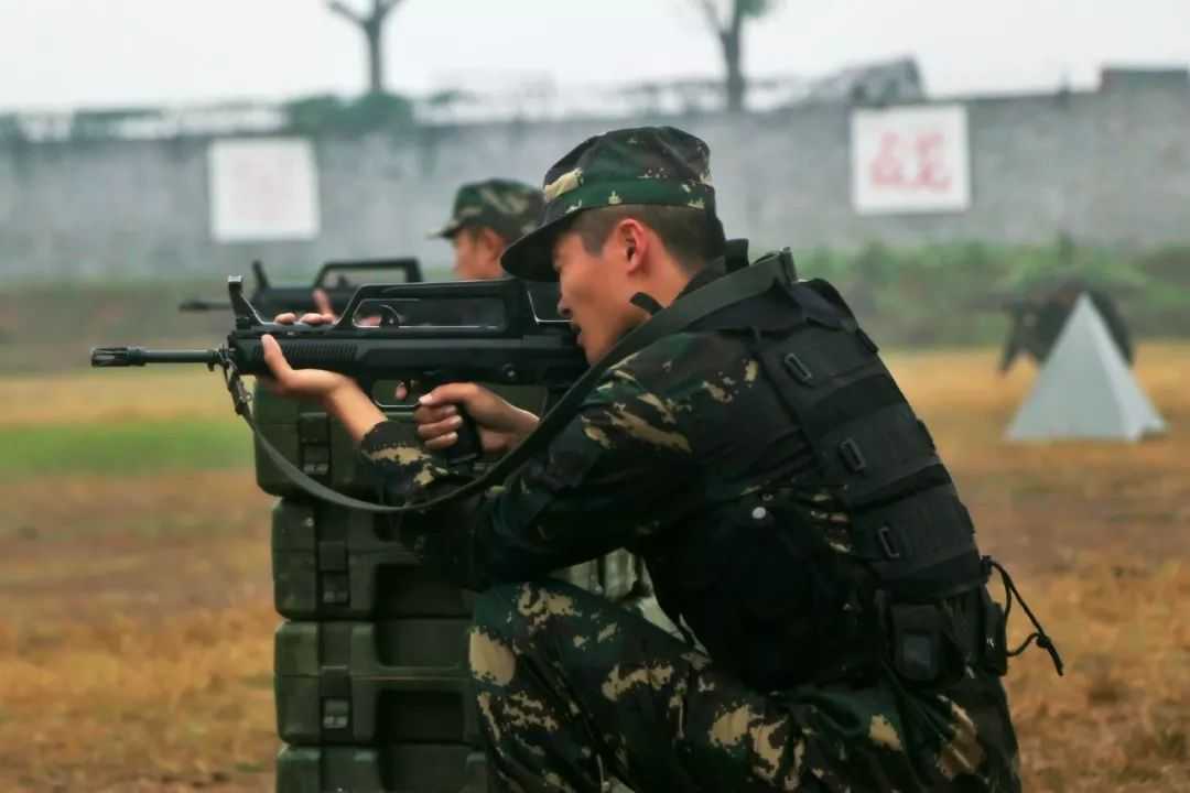 AI拍照技术让军旅记忆重焕光彩-第2张图片-正海烽科技 - 领先的只能推广行业，智能制造解决方案提供商