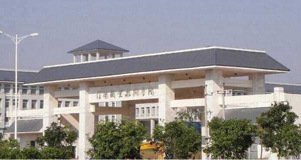 寻梦鹤城:在河南鹤壁职业技术学院,遇见未来的自己 寻梦鹤城:在河南鹤壁职业技术学院,遇见未来的自己