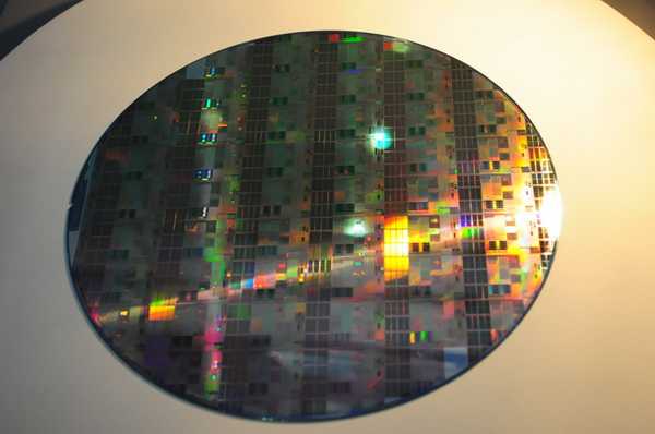 中国圆晶技术崛起之路：从追赶到引领的硬核突破