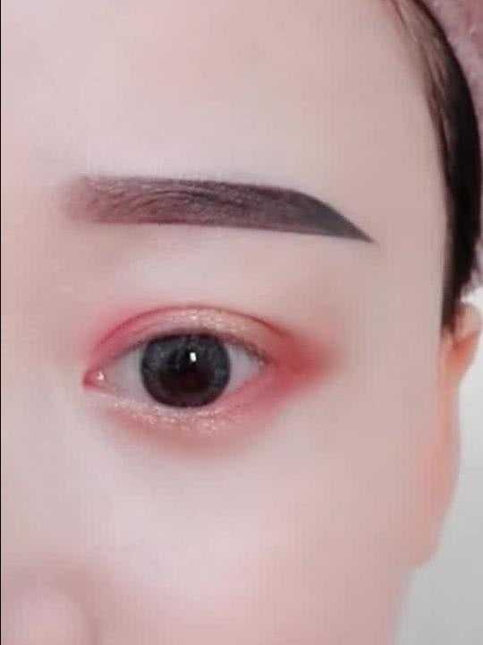 为你眼眸点一盏来自未来的灯：当眼妆遇上AI与发光科技-第2张图片-正海烽科技 - 领先的只能推广行业，智能制造解决方案提供商