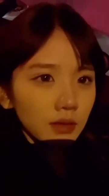 井川里予AI换脸视频背后：是娱乐狂欢还是法律边缘的危险游戏