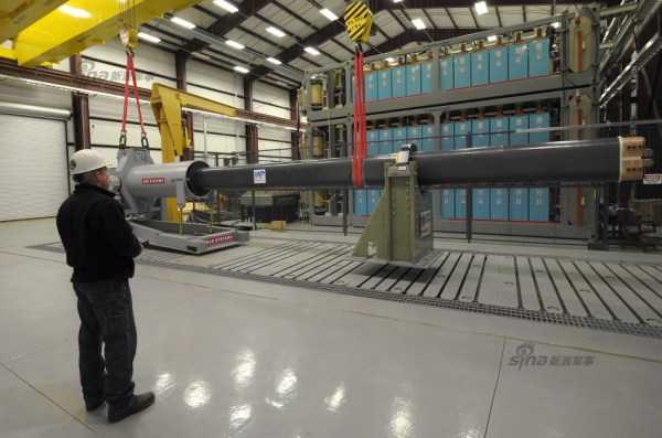 从科幻电影走进现实的战场革新者：电磁炮技术如何悄然改变未来战争？