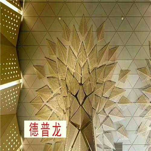 从线条到生命：几何造型技术如何让设计“活”起来