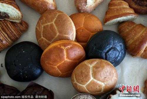俄罗斯面包的秘密：从粗犷大列巴到舌尖上的工艺传承
