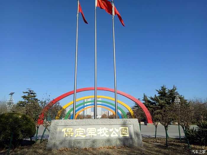 军校广场AI：钢铁校园里的智能战友，让军校生直呼“太懂我”