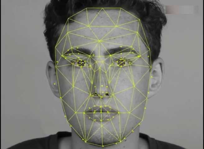 别删！那些看似普通的AI烂自拍，才是数字时代最稀缺的真实