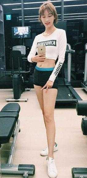 别瞎忙活了！让AI帮你劈开腿整理内容，效率直接翻倍