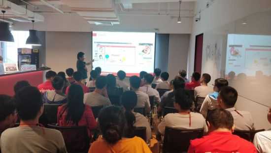 前端技术沙龙：开发者们的充电站与灵感碰撞场