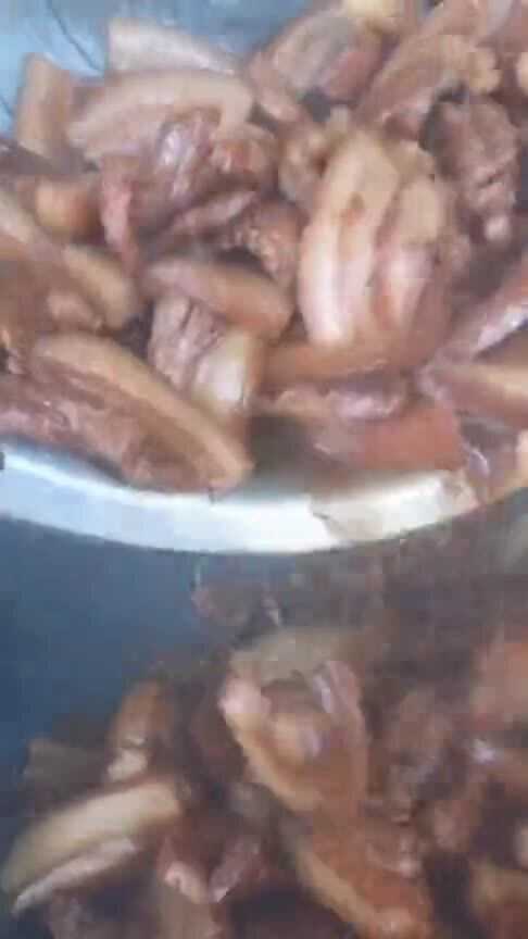 卖肉这门手艺，早就不只是案板上的功夫了