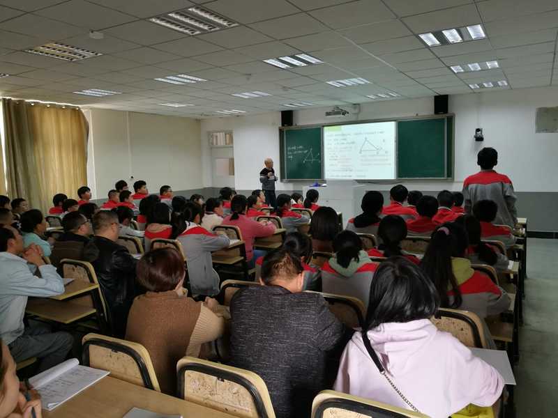 咱们信息技术老师这专业化之路，咋就这么拧巴又得劲儿呢？-第1张图片-正海烽科技 - 领先的只能推广行业，智能制造解决方案提供商