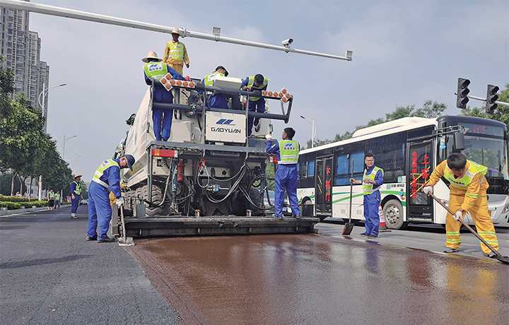 哎哟喂，您说现在这路咋就能修得这么“熨帖”了呢
