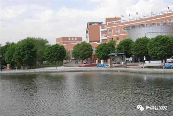 嘿，你听说过新疆那座“从石油里长出来”的大学吗？