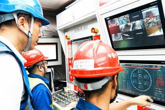 城市地下“绣花功”：盾构分体始发如何见缝插针筑通途