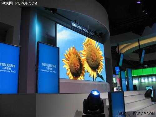 大屏幕的视觉革命：从客厅到虚拟片场，我们离“完美画面”还有多远？