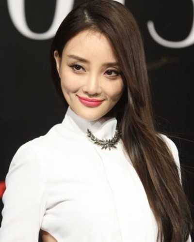 大陆女星集体陷入AI变脸风波：你的偶像可能已经“真假难辨”-第1张图片-正海烽科技 - 领先的只能推广行业，智能制造解决方案提供商