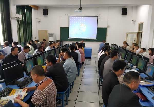 安徽省小学信息技术课程全解析：家长教师必读指南