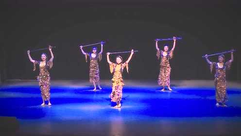 当金秋遇上AI：原来照片和想象都能跳出生命之舞