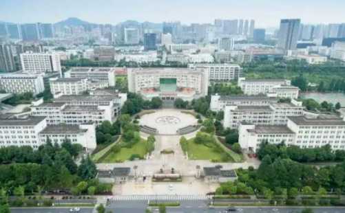 寻梦钱塘江畔：浙江商业技术大学的前世今生与未来展望