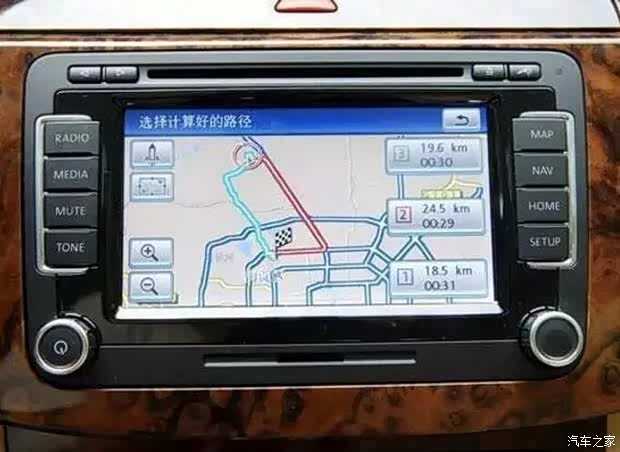 导航老犯傻让你火大？AI新帮手让开车像有个老司机坐旁边