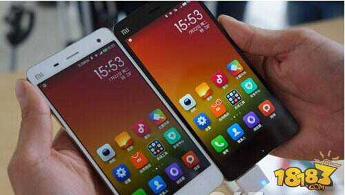 小米4那块屏，当年可真叫一个“靓仔”！息屏美学背后的贴合门道