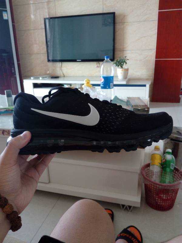 当AI遇上熊猫配色：耐克如何用黑科技重新定义你的下一双潮鞋