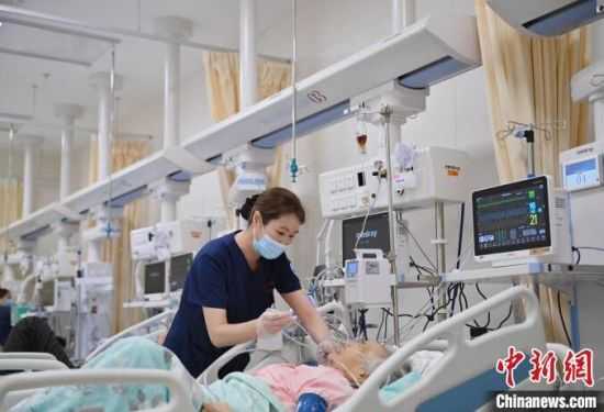 急诊室的“时光魔法”：新技术如何抢回救命黄金时间