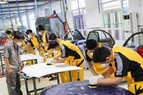 技能点亮未来：高中毕业学技术，这步棋走对了吗？